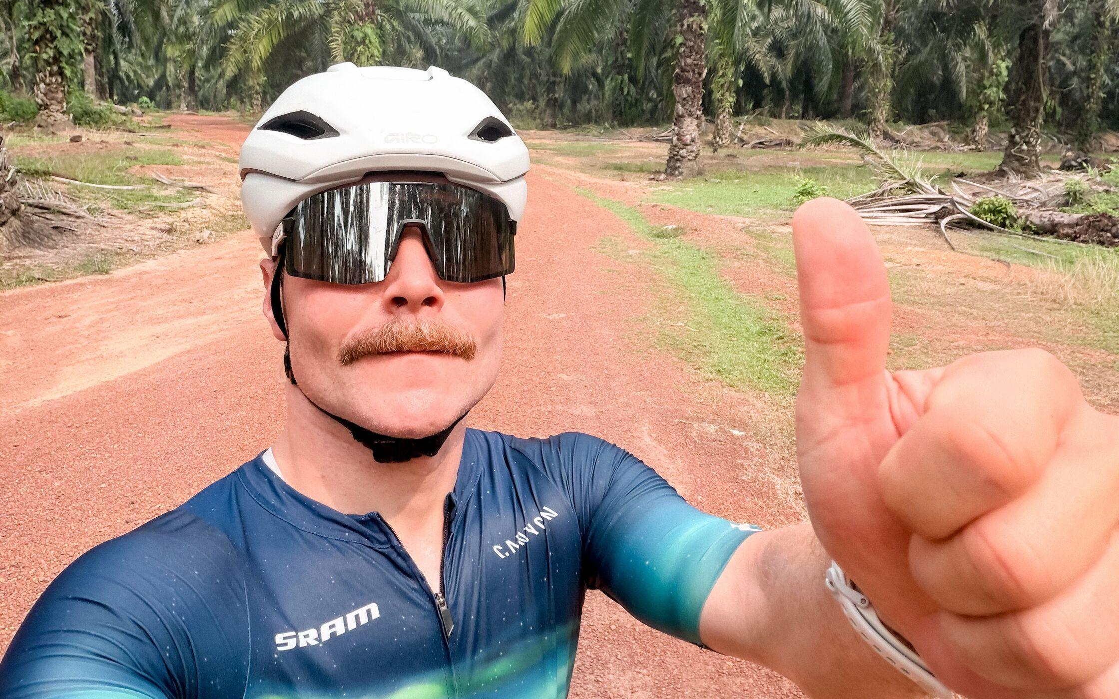 Valtteri Bottas na bicykli