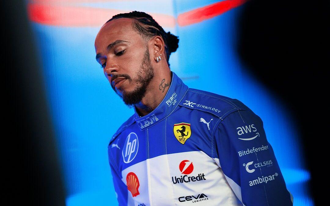 Špeciálna kombinéza Ferrari: Lewis Hamilton