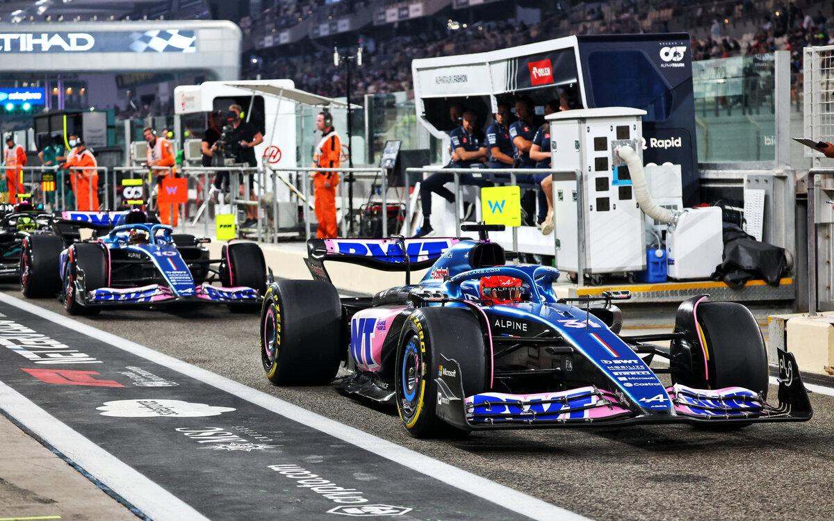 Esteban Ocon a Pierre Gasly