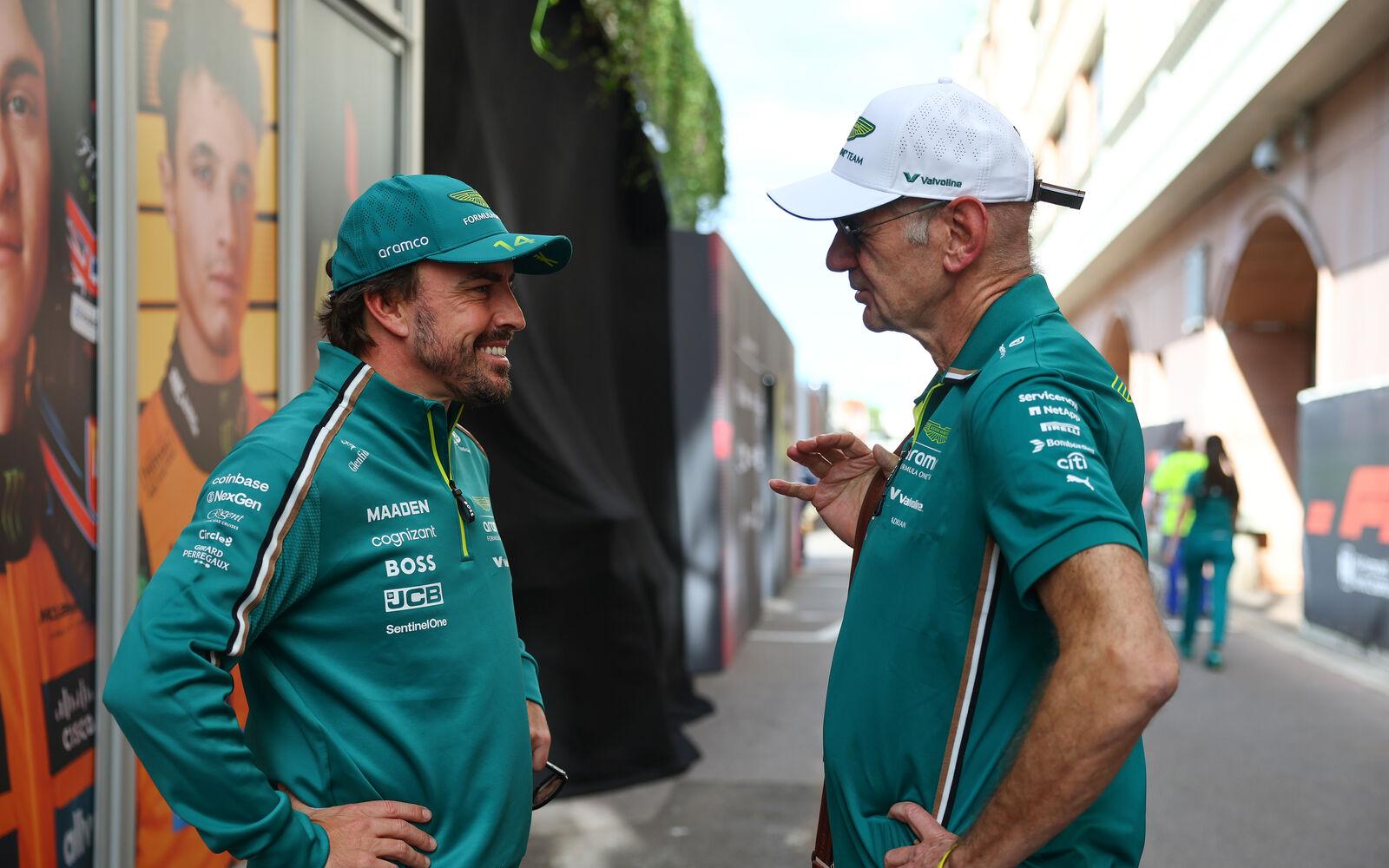 Adrian Newey a Fernando Alonso