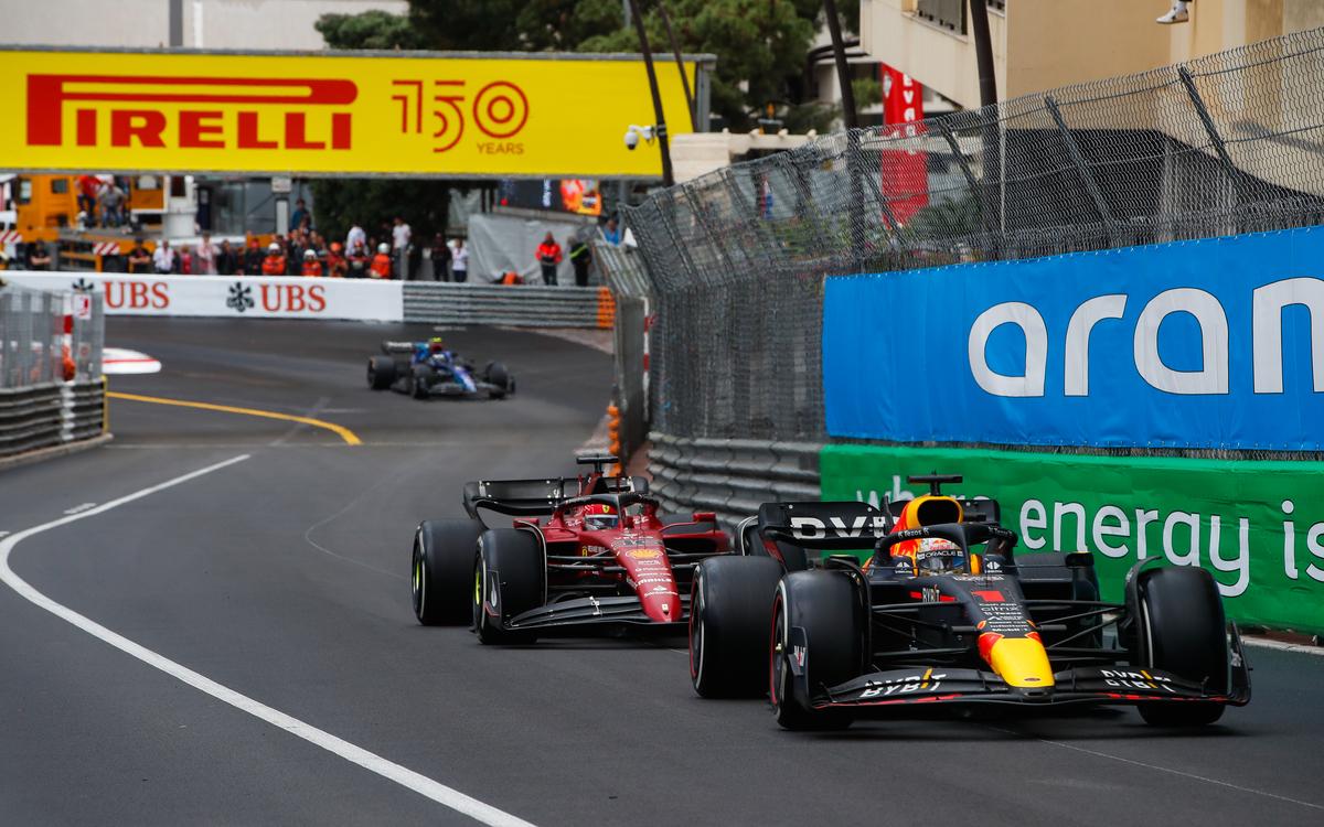 Max Verstappen a Charles Leclerc