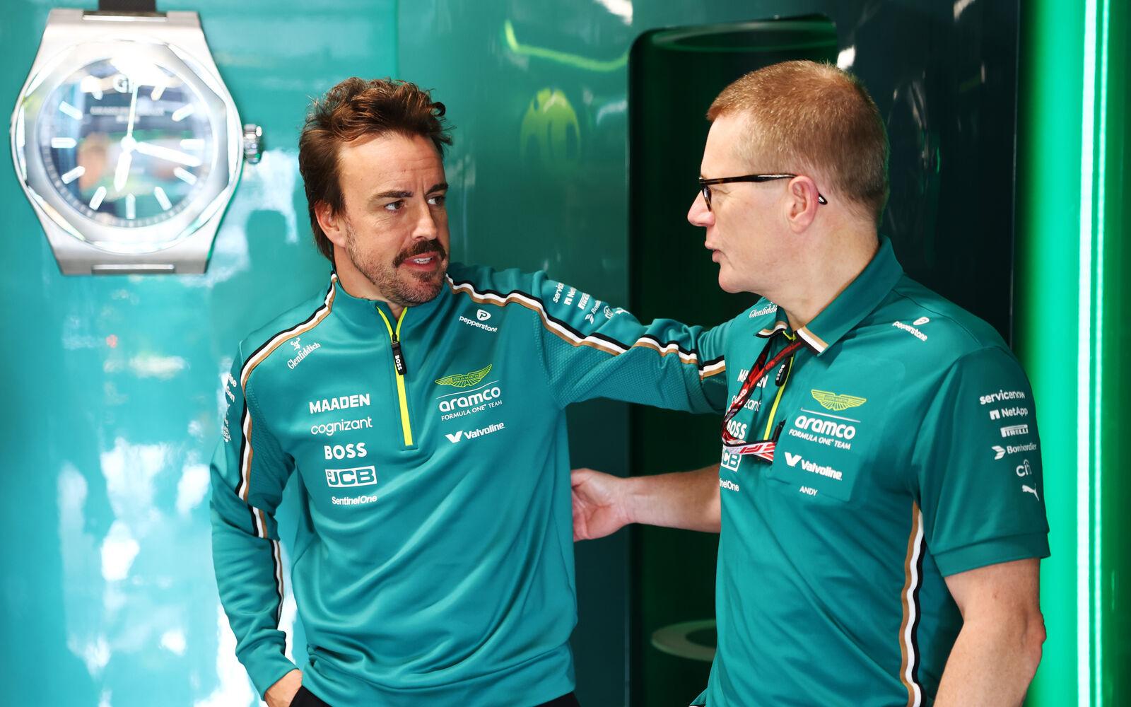 Fernando Alonso a Andy Cowell