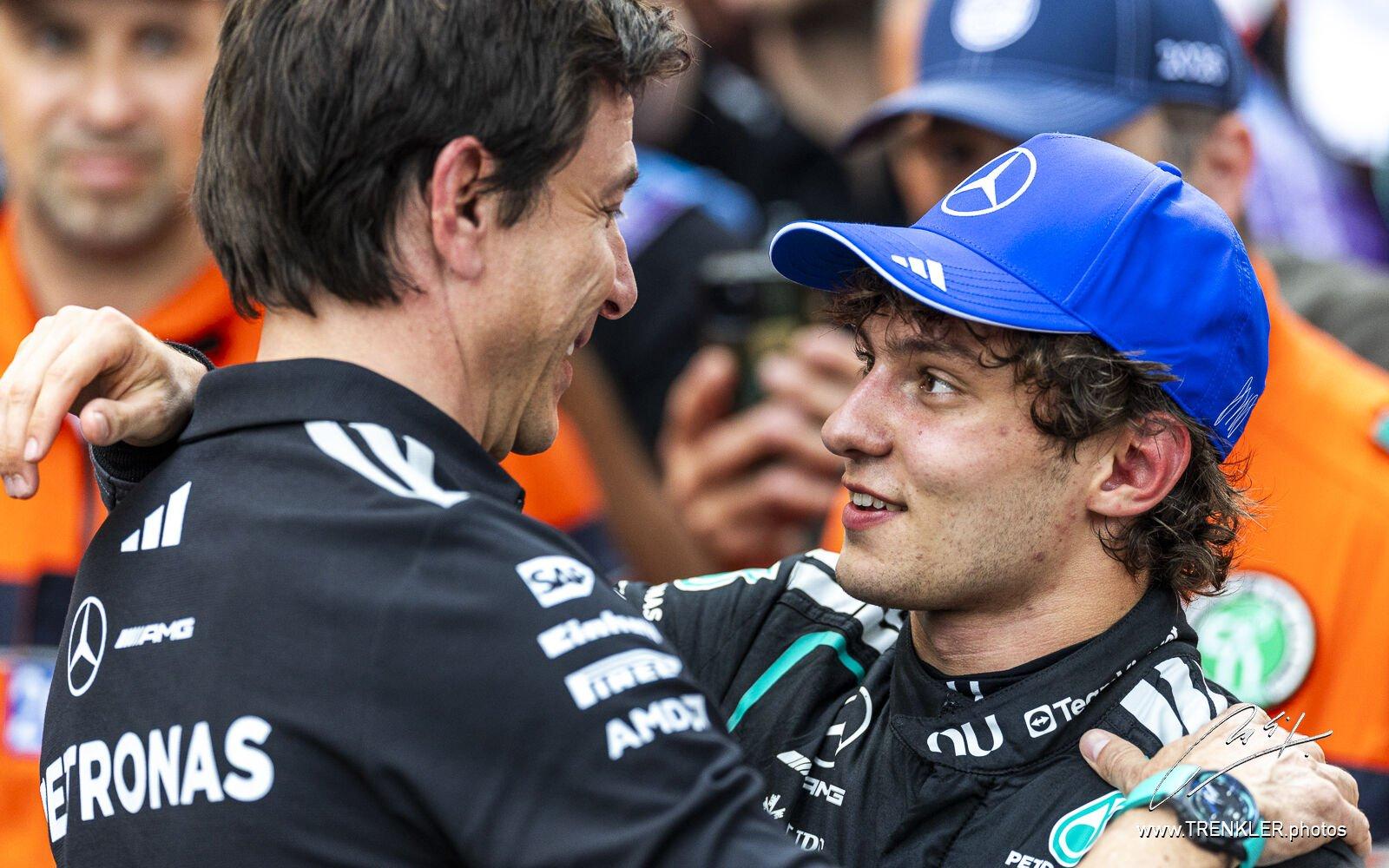 Kimi Antonelli a Toto Wolff