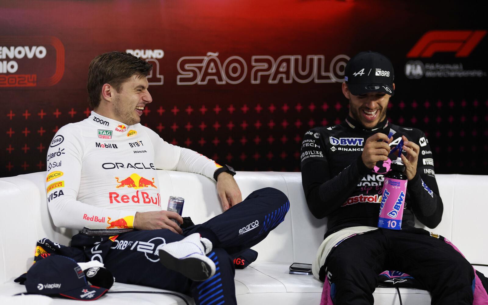 Max Verstappen a Pierre Gasly