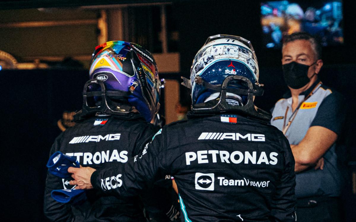 Valtteri Bottas a Lewis Hamilton