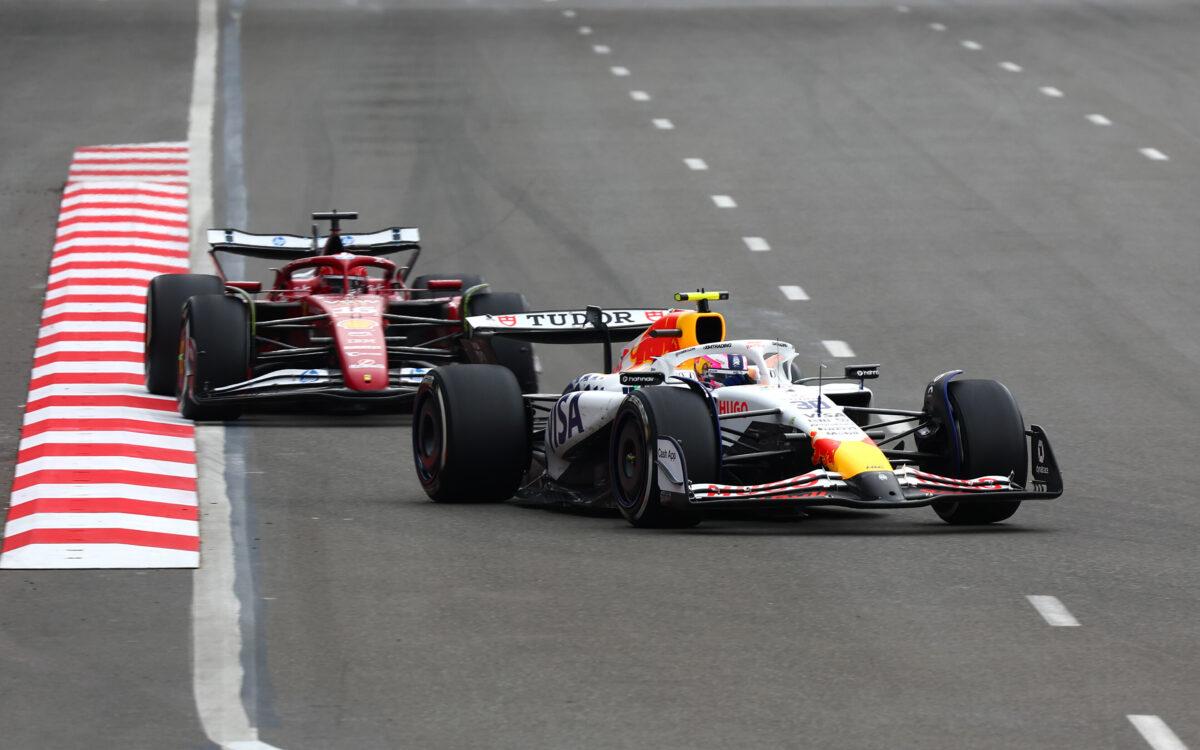 Liam Lawson a Charles Leclerc