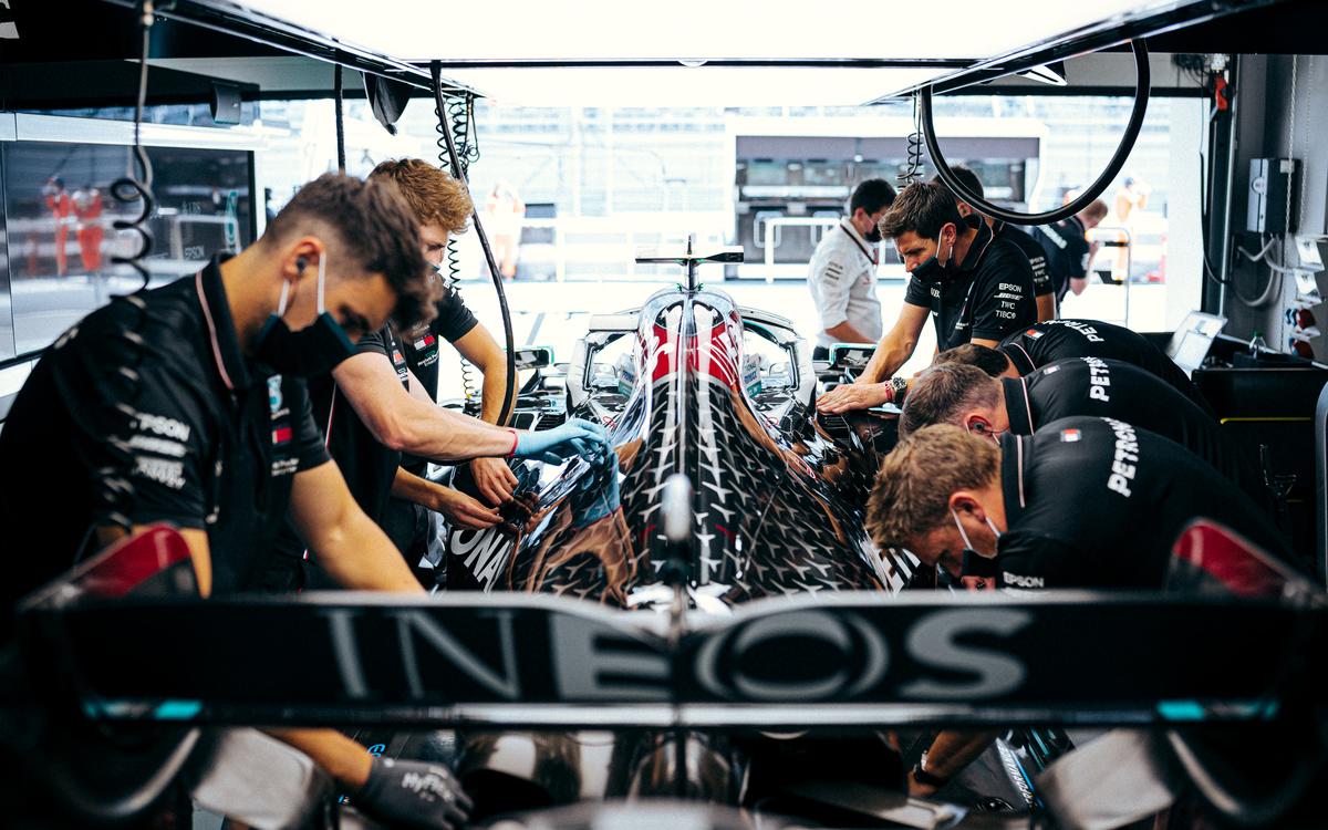 Ineos, mechanici Mercedesu