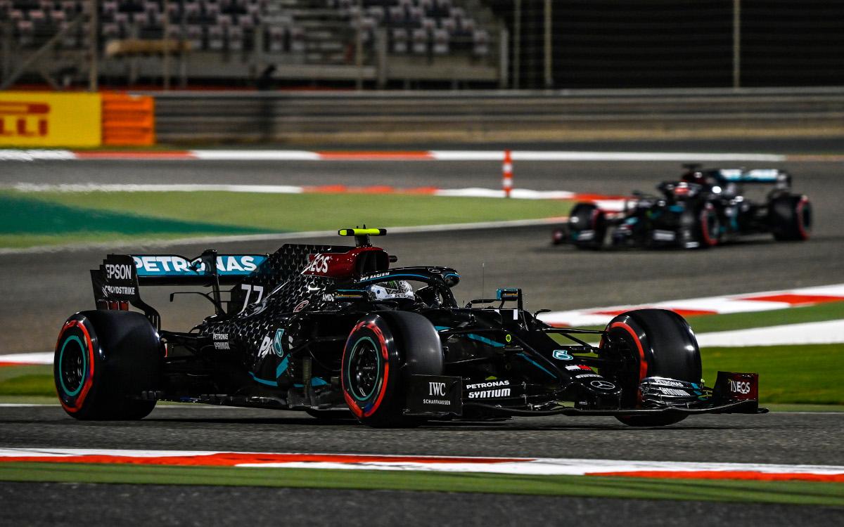 Valtteri Bottas pred Russellom