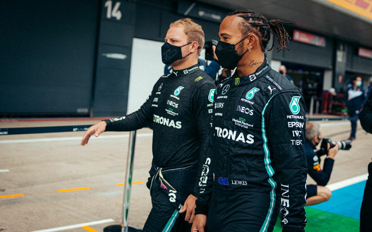 Valtteri Bottas a Lewis Hamilton