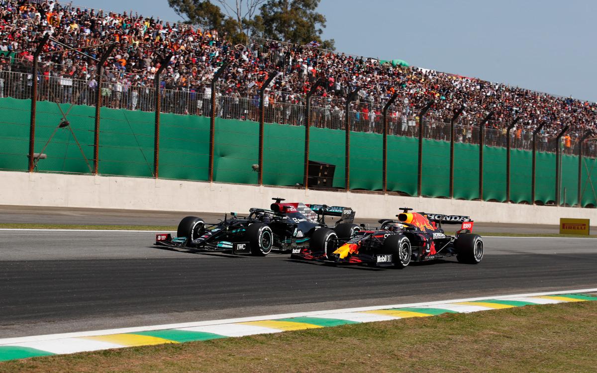 Lewis Hamilton a Max Verstappen