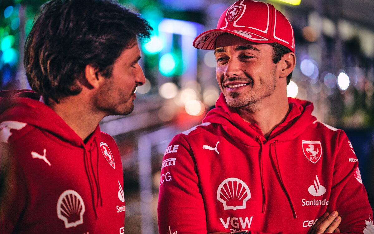 Charles Leclerc a Carlos Sainz