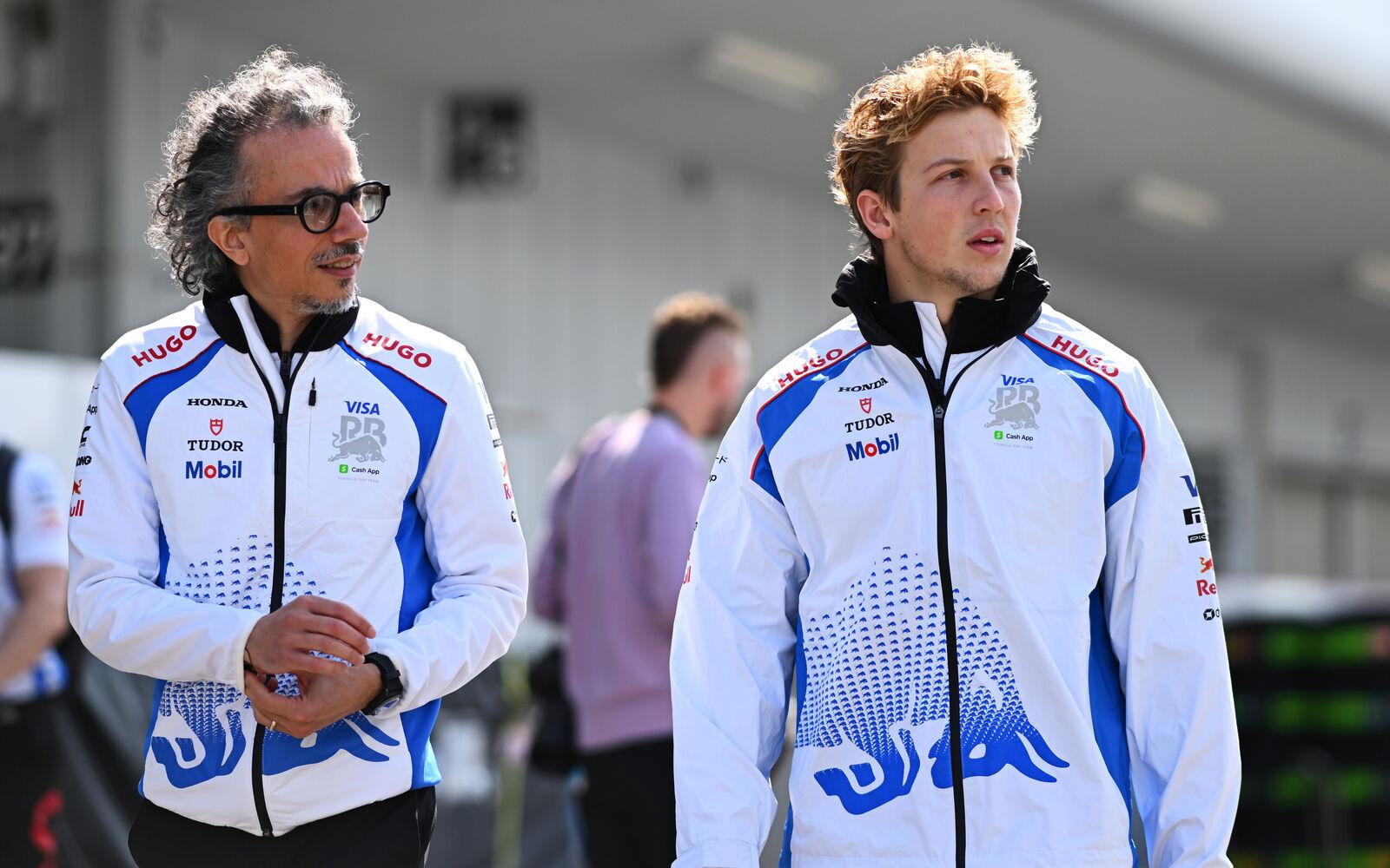 Laurent Mekies a Liam Lawson