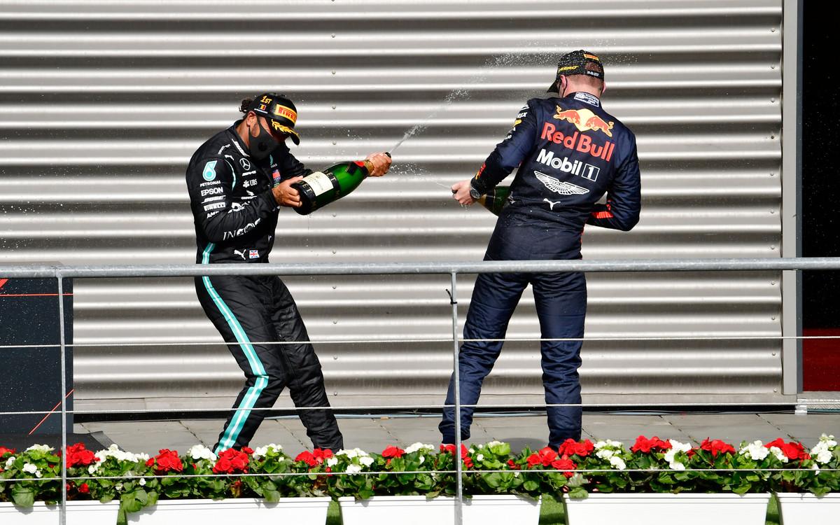 Lewis Hamilton a Max Verstappen