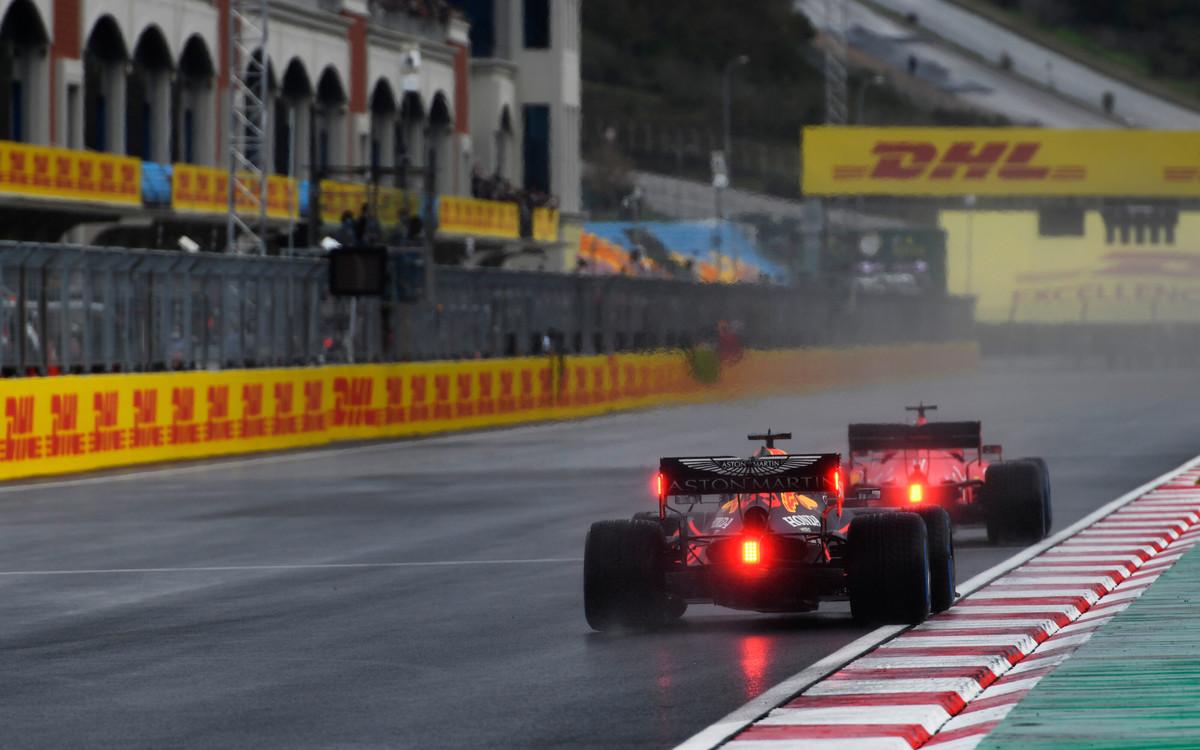 Max Verstappen za Sebastianom Vettelom