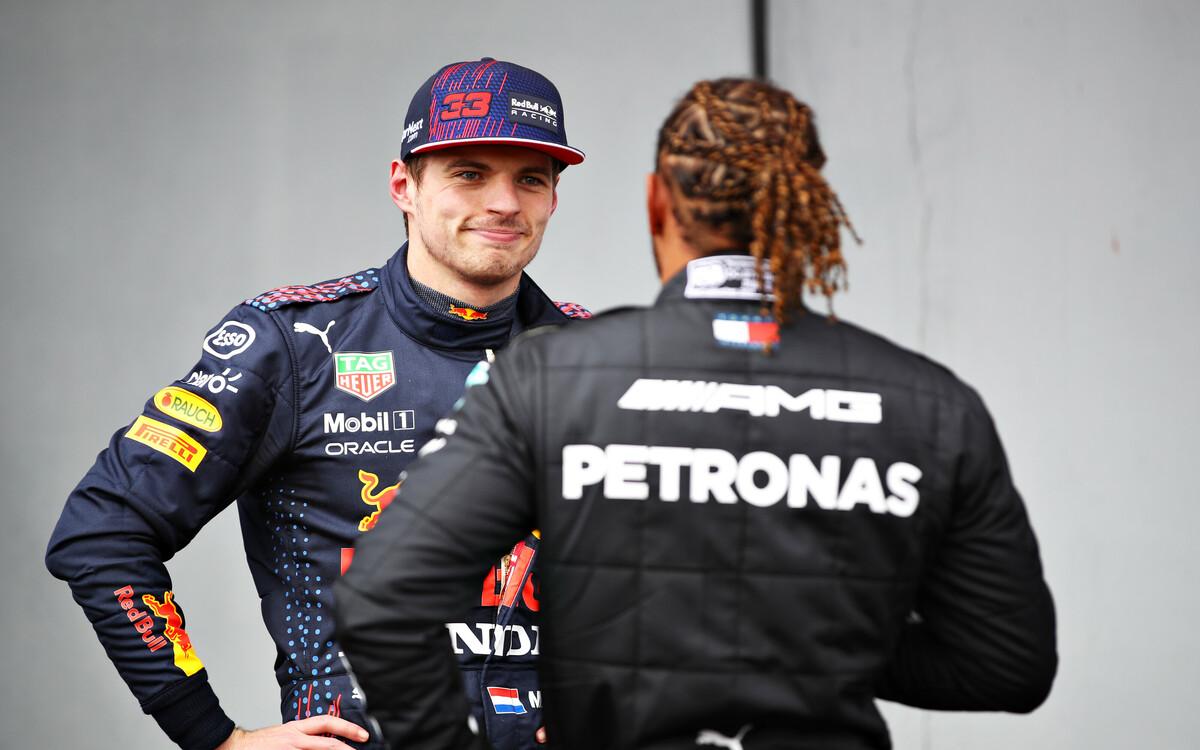 Max Verstappen a Lewis Hamilton