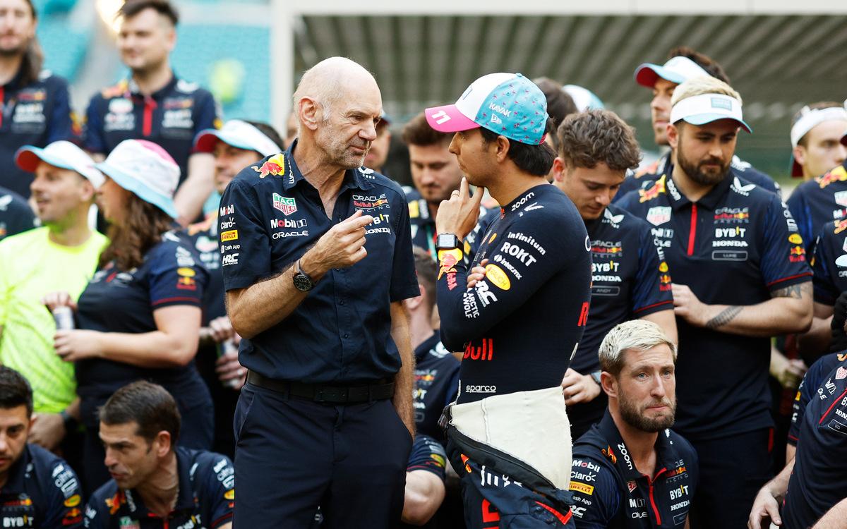 Adrian Newey a Sergio Pérez