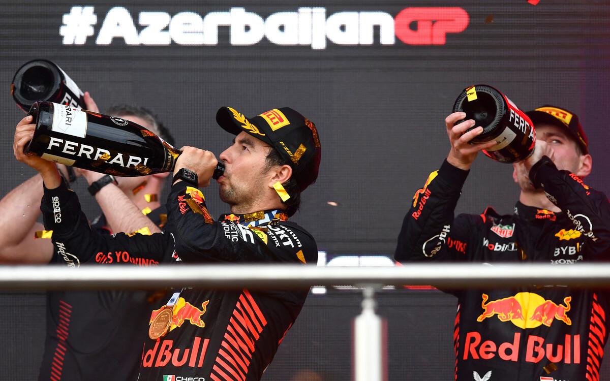 Sergio Pérez a Max Verstappen