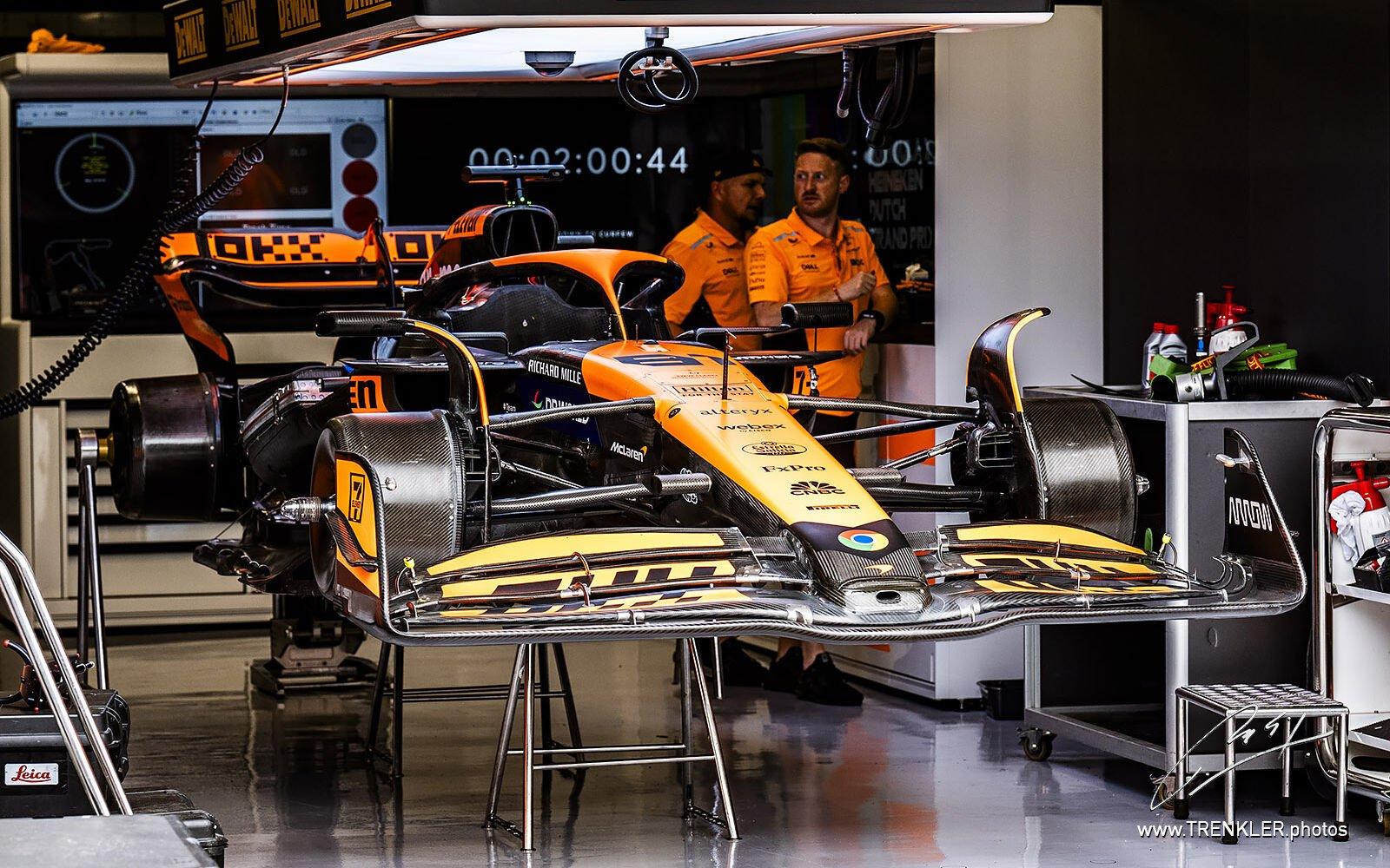 Monopost Oscara Piastriho v garáži