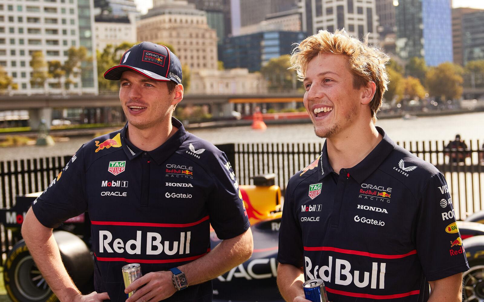 Liam Lawson a Max Verstappen