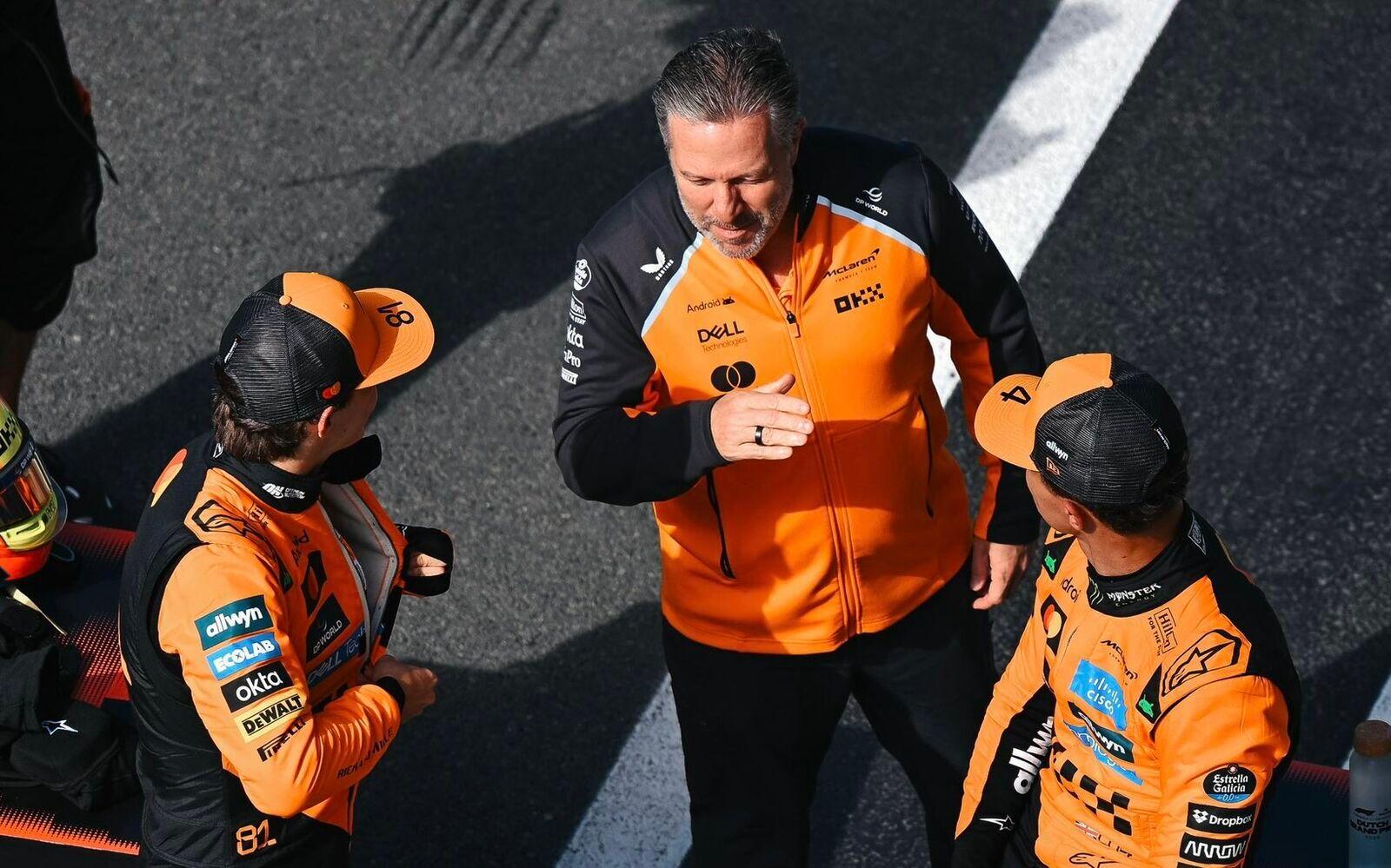 Zak Brown, Oscar Piastri a Lando Norris