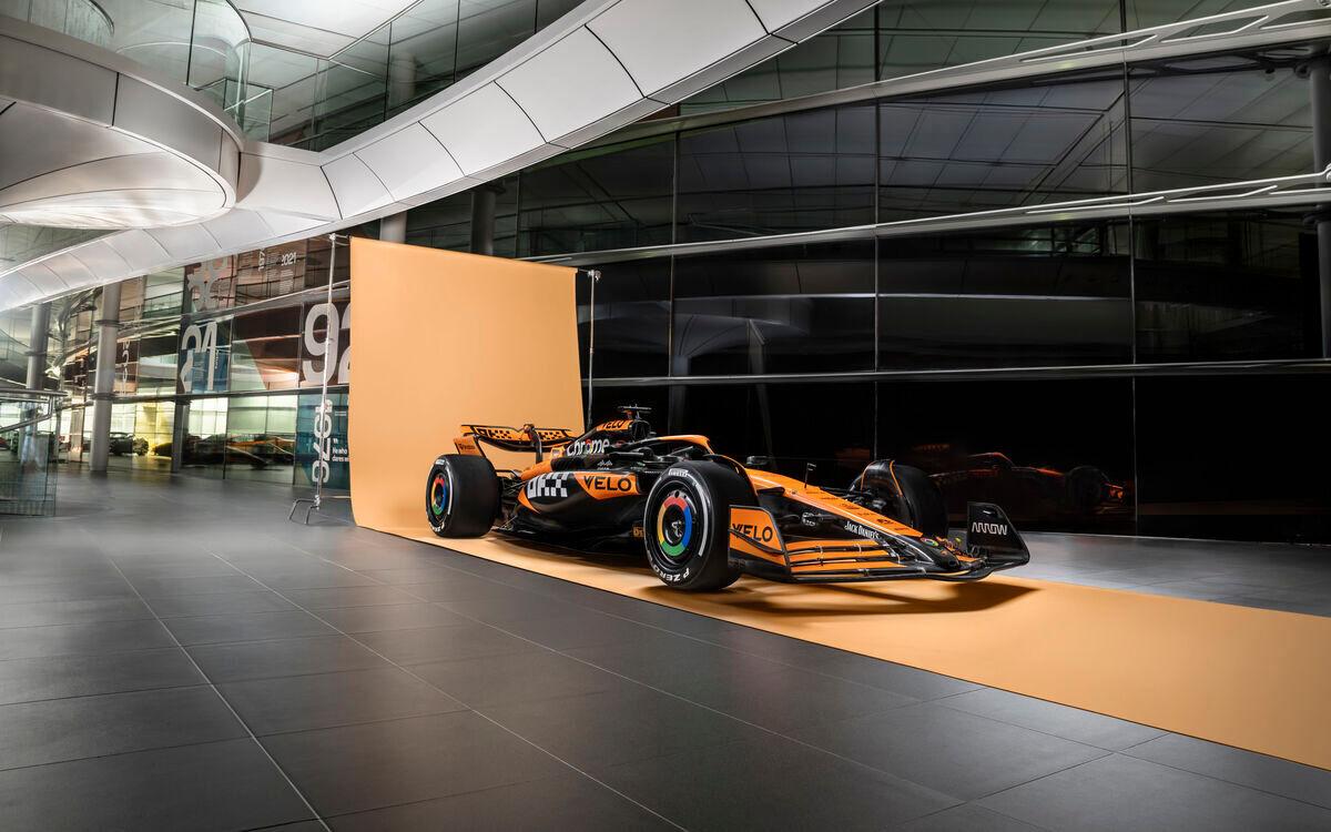 McLaren MCL38