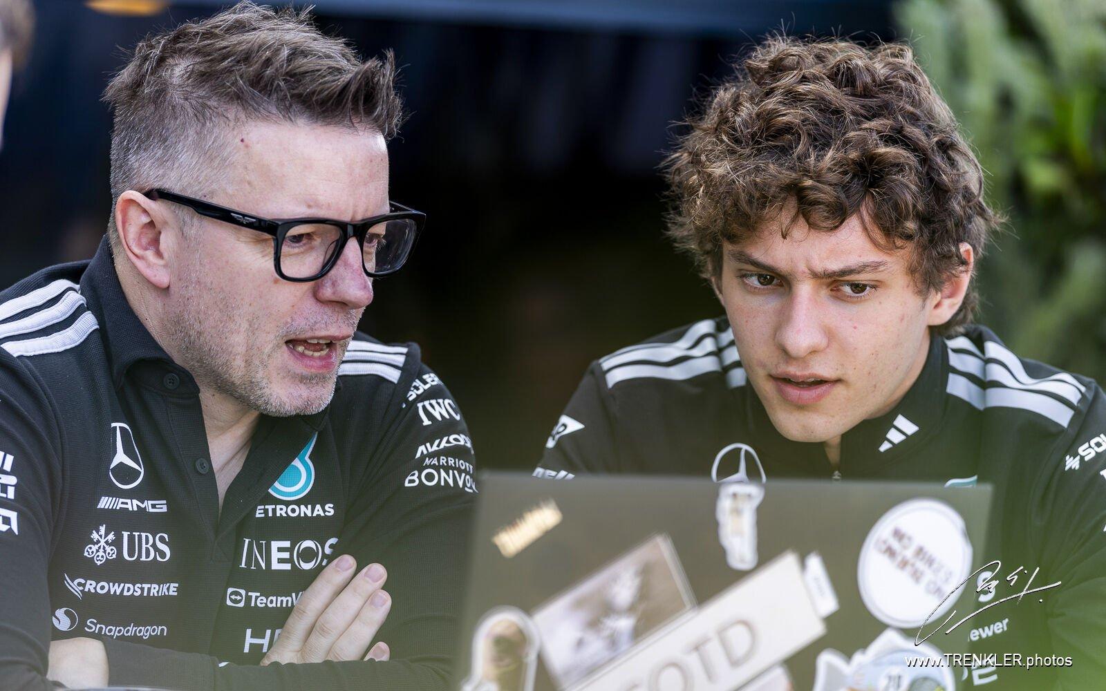 Andrea Kimi Antonelli a Peter Bonnington