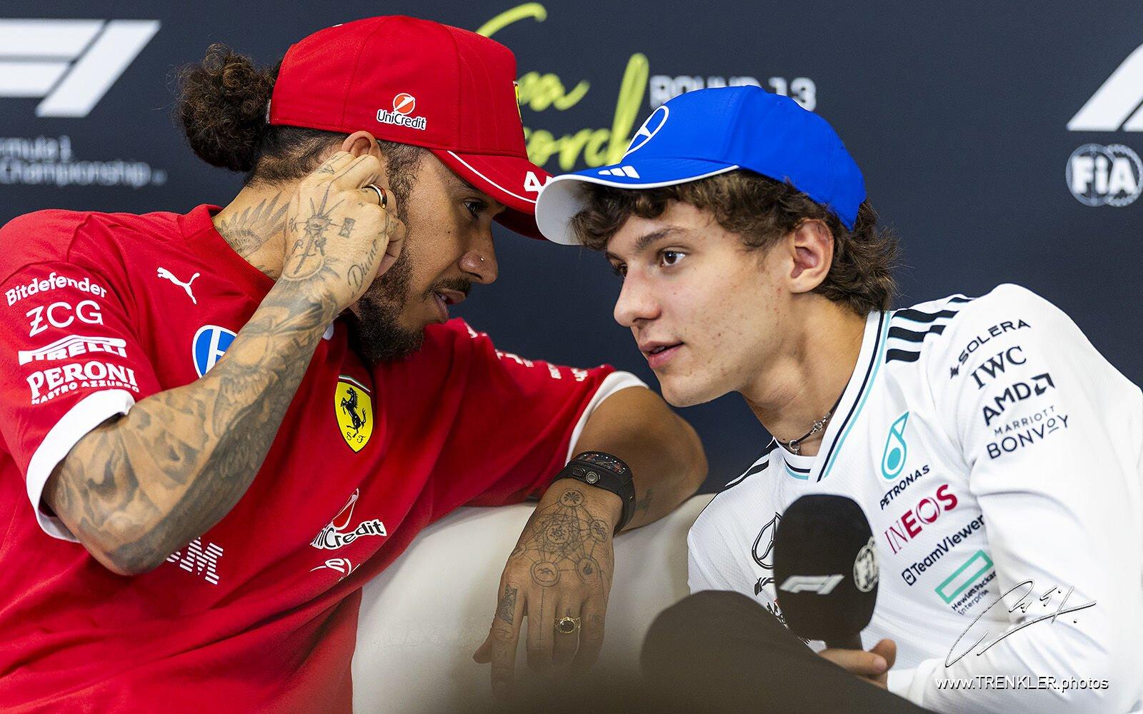 Lewis Hamilton a Kimi Antonelli
