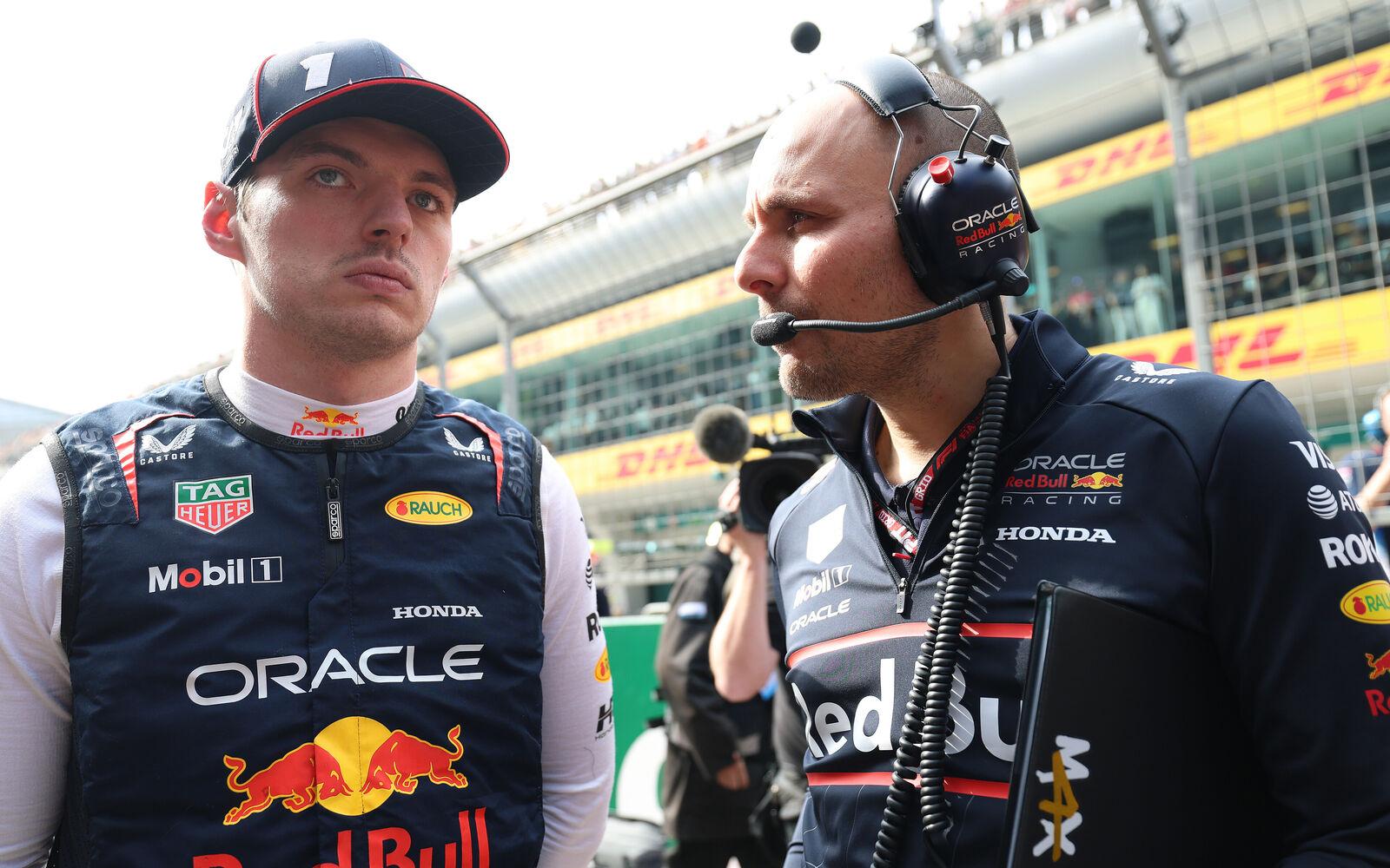 Max Verstappen a Gianpiero Lambiase