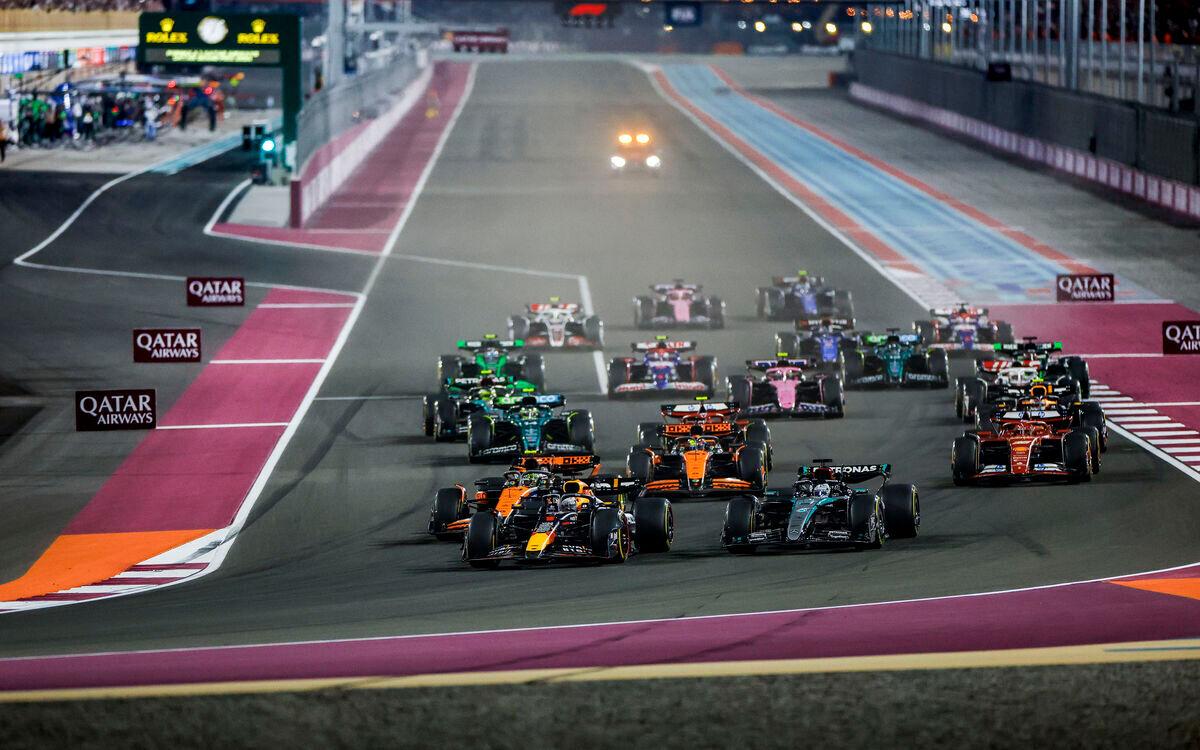 Po štarte VC Kataru 2024: Max Verstappen, George Russell