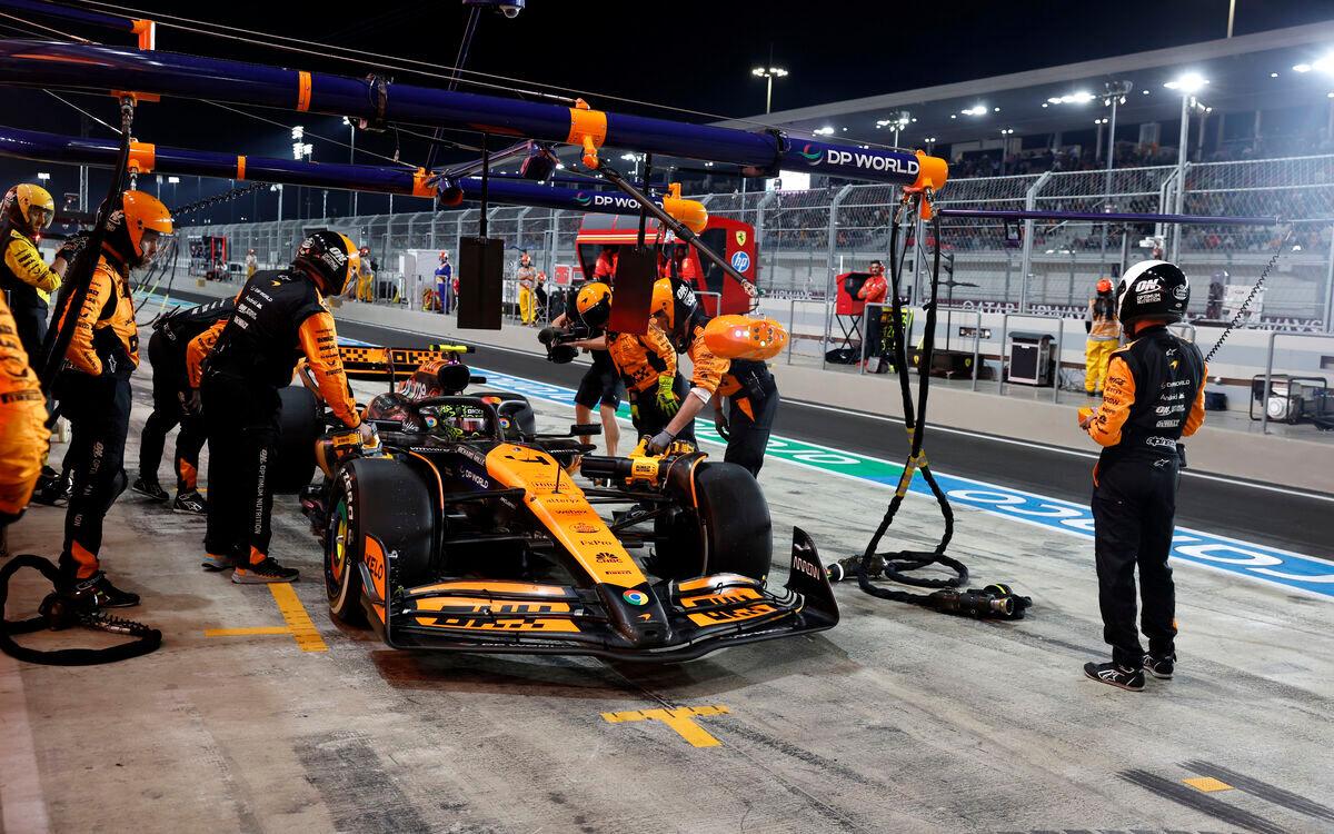 Lando Norris v boxoch