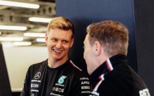 fotka k článku Piloti Mercedesu vychválili Schumachera: Odviedol skvelú prácu