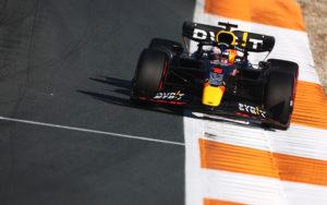 fotka k článku Auto Red Bullu sa zmenilo na nepoznanie, Verstappen s Pérezom veria v zlepšenie
