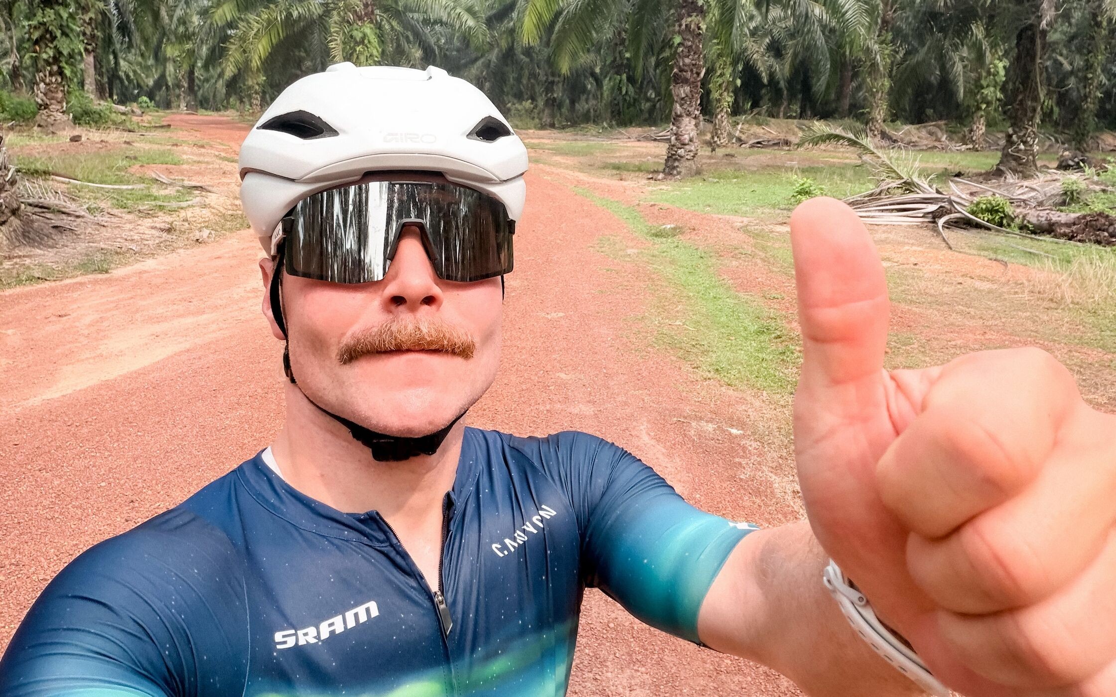 Valtteri Bottas na bicykli