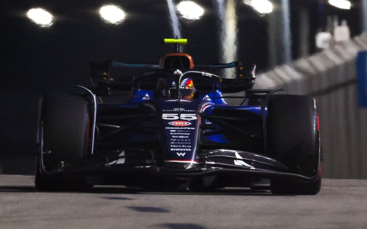 Carlos Sainz s DRS