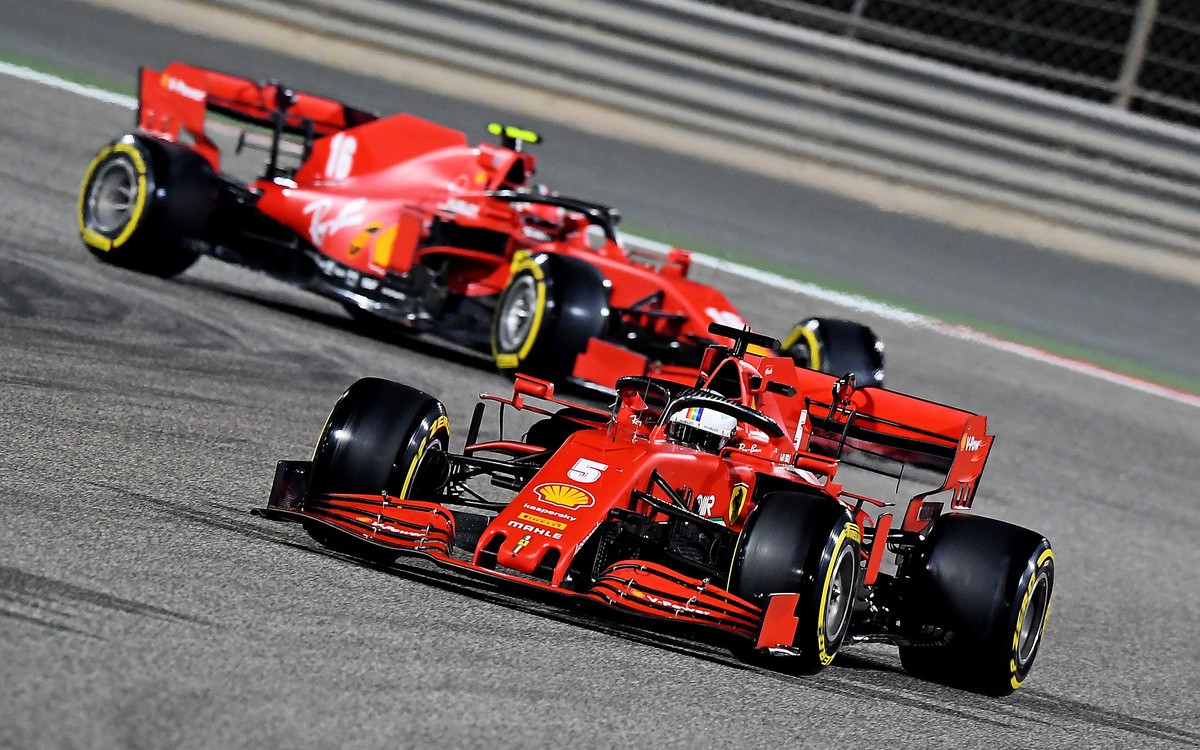 Sebastian Vettel pred Leclercom