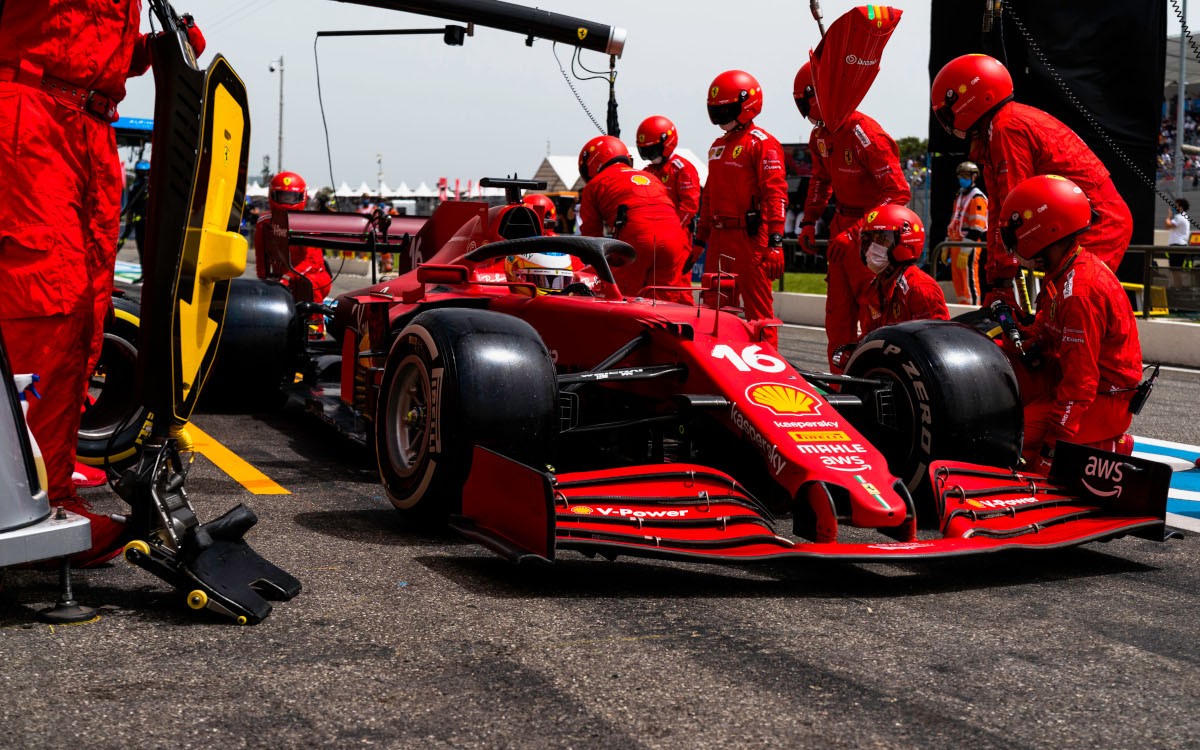 Charles Leclerc v boxoch