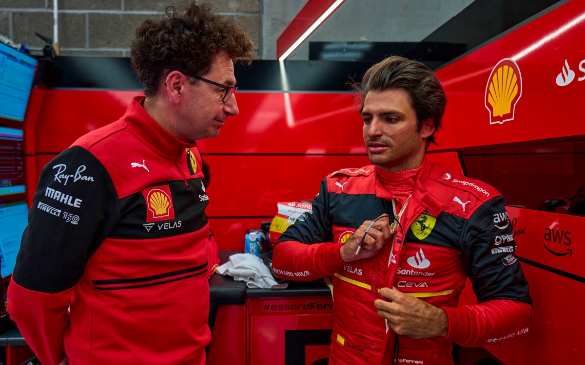 Mattia Binotto a Carlos Sainz