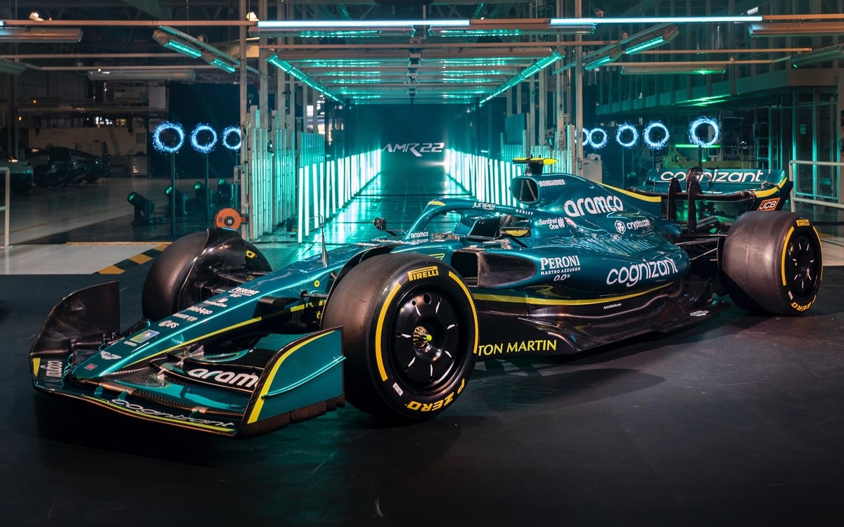 Aston Martin AMR22