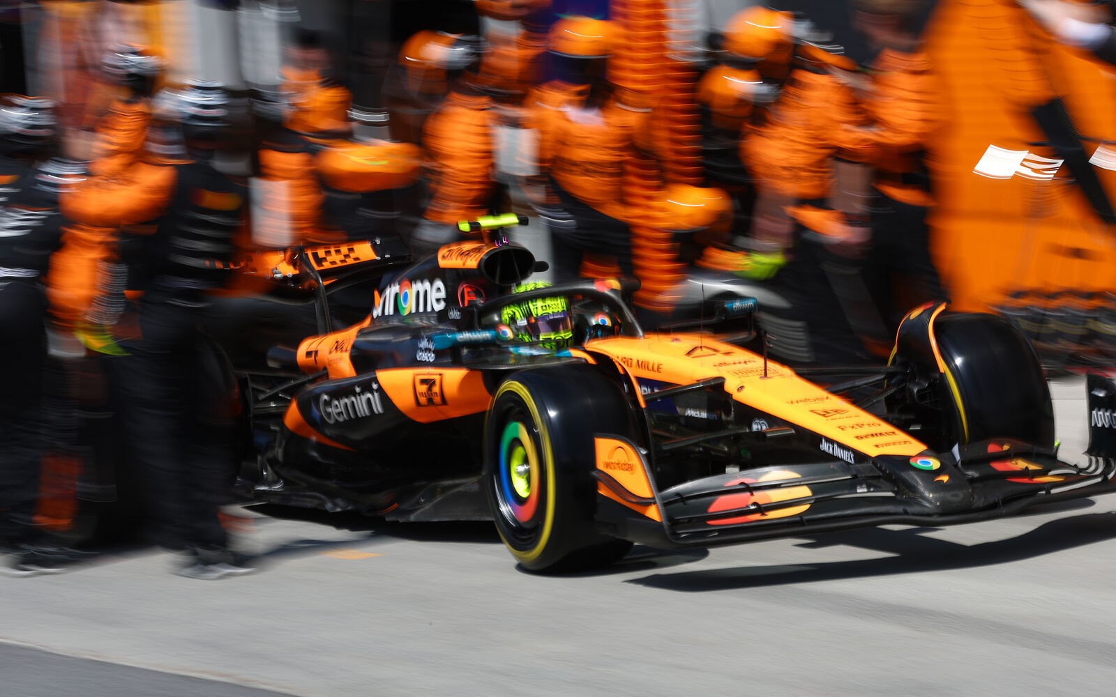 Lando Norris v boxoch