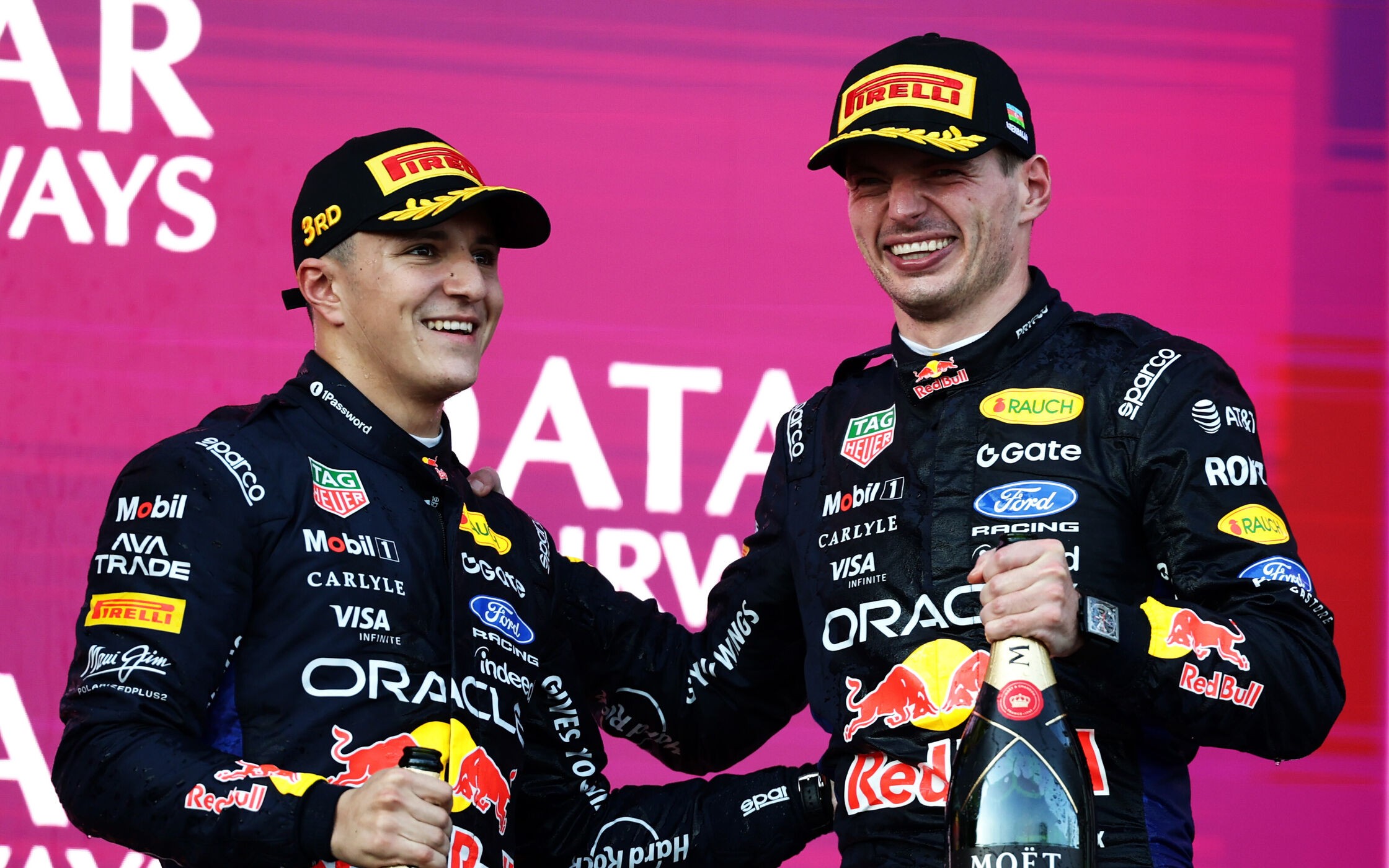 Max Verstappen a Isack Hadjar
