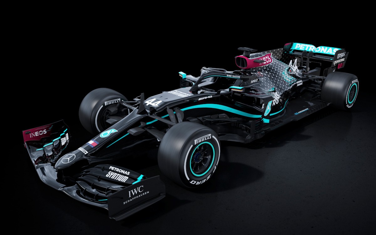 Čierny Mercedes W11