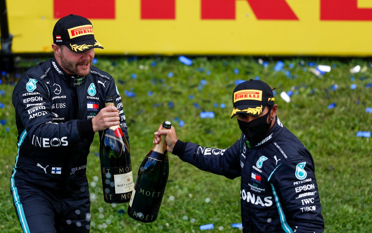 Valtteri Bottas a Lewis Hamilton