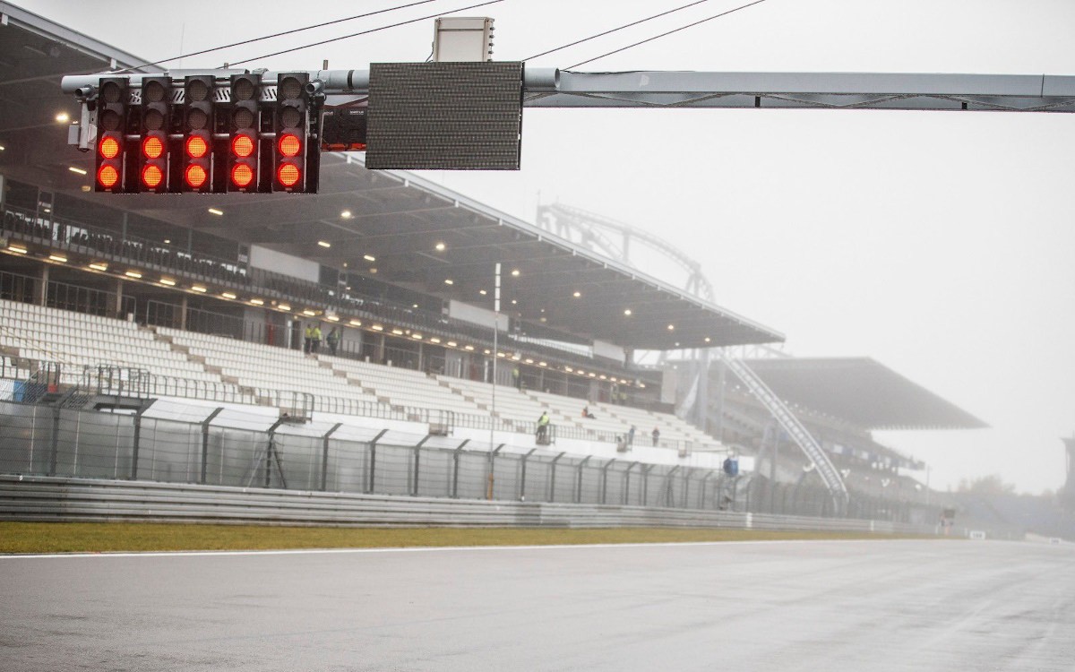 Štartové svetlá, hmla, Nürburgring