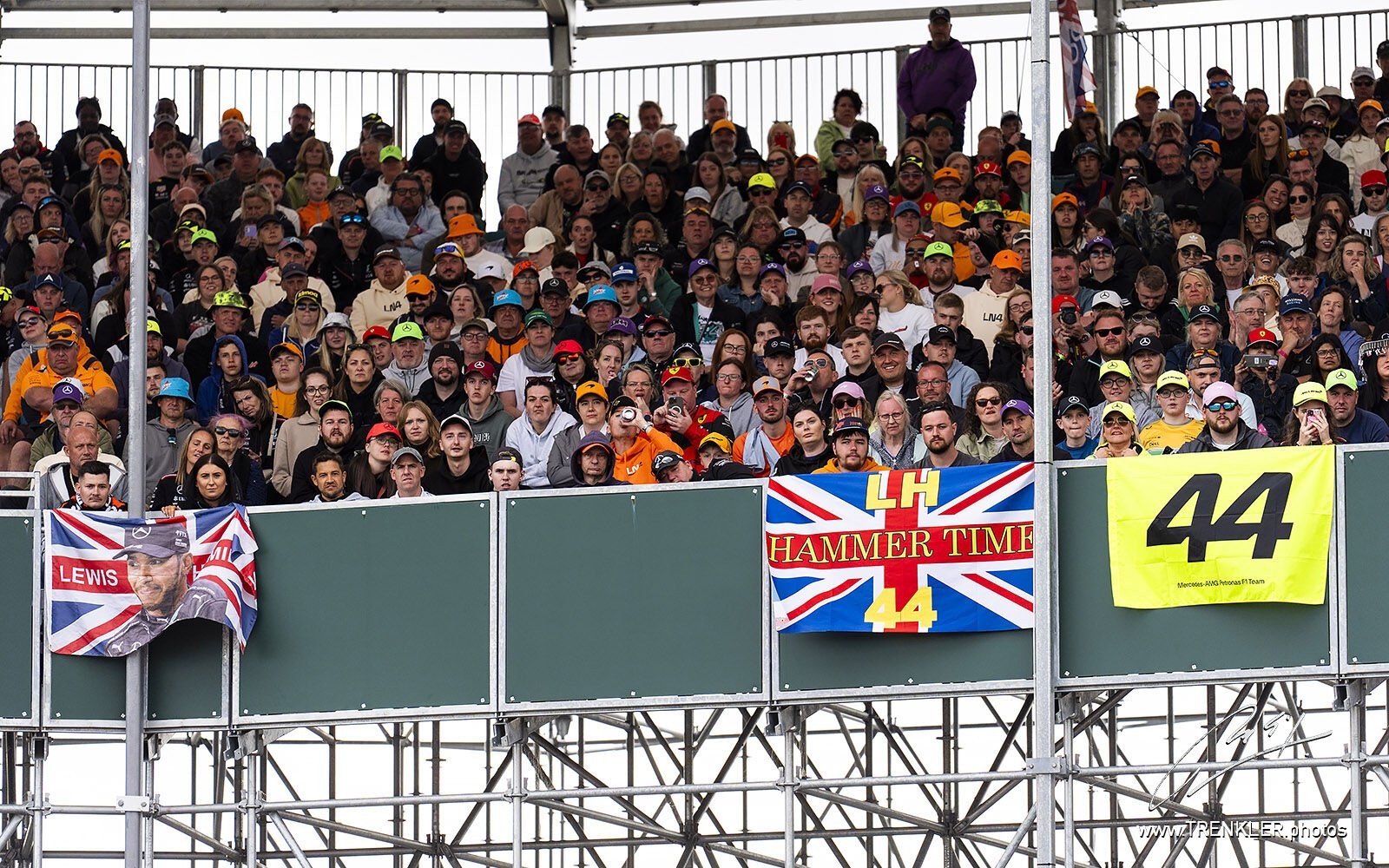 Fanúšikovia Lewisa Hamiltona v Silverstone