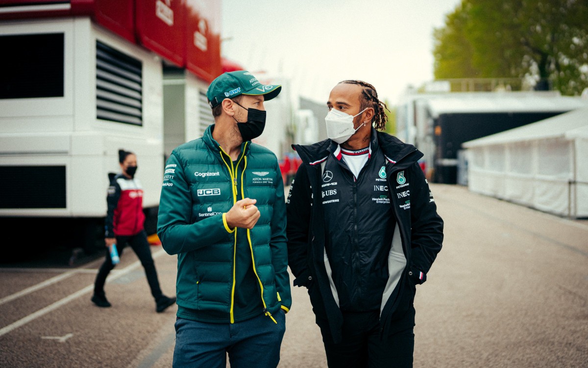 Sebastian Vettel a Lewis Hamilton