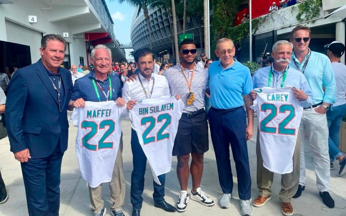 Tom Garfinkel, Greg Maffei, Mohammed Ben Sulayem, Dan Marino,  Tua. T, Stephen M. Ross, Chase Carey, VC Miami 2022