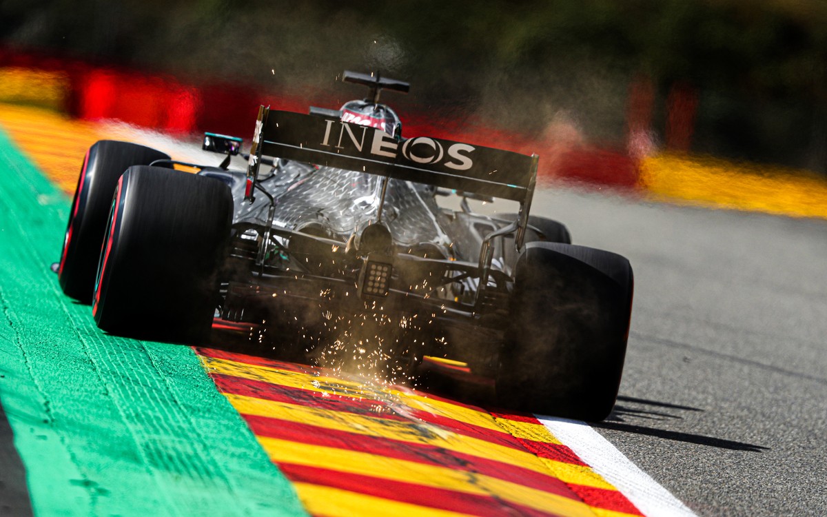 Lewis Hamilton, Mercedes zozadu