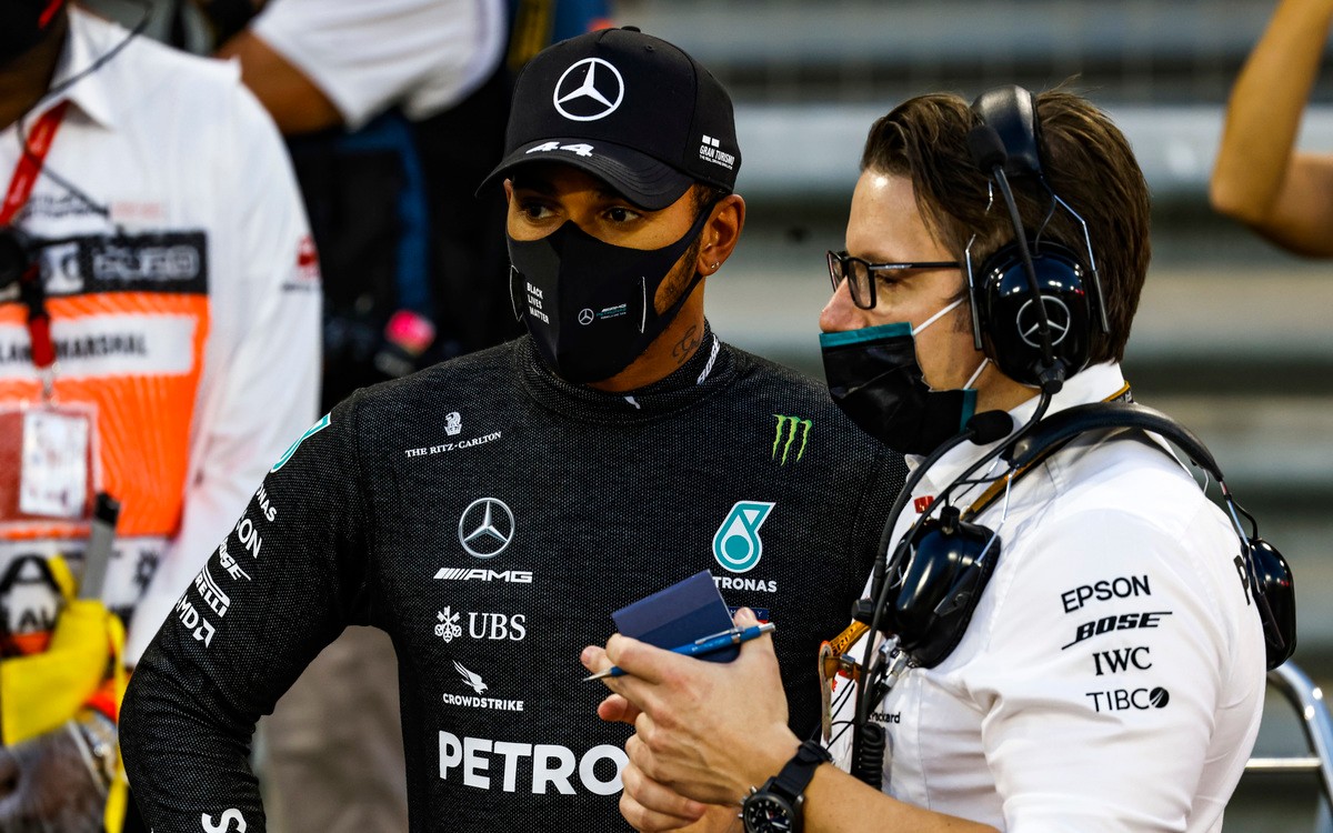Lewis Hamilton a Pete Bonnington
