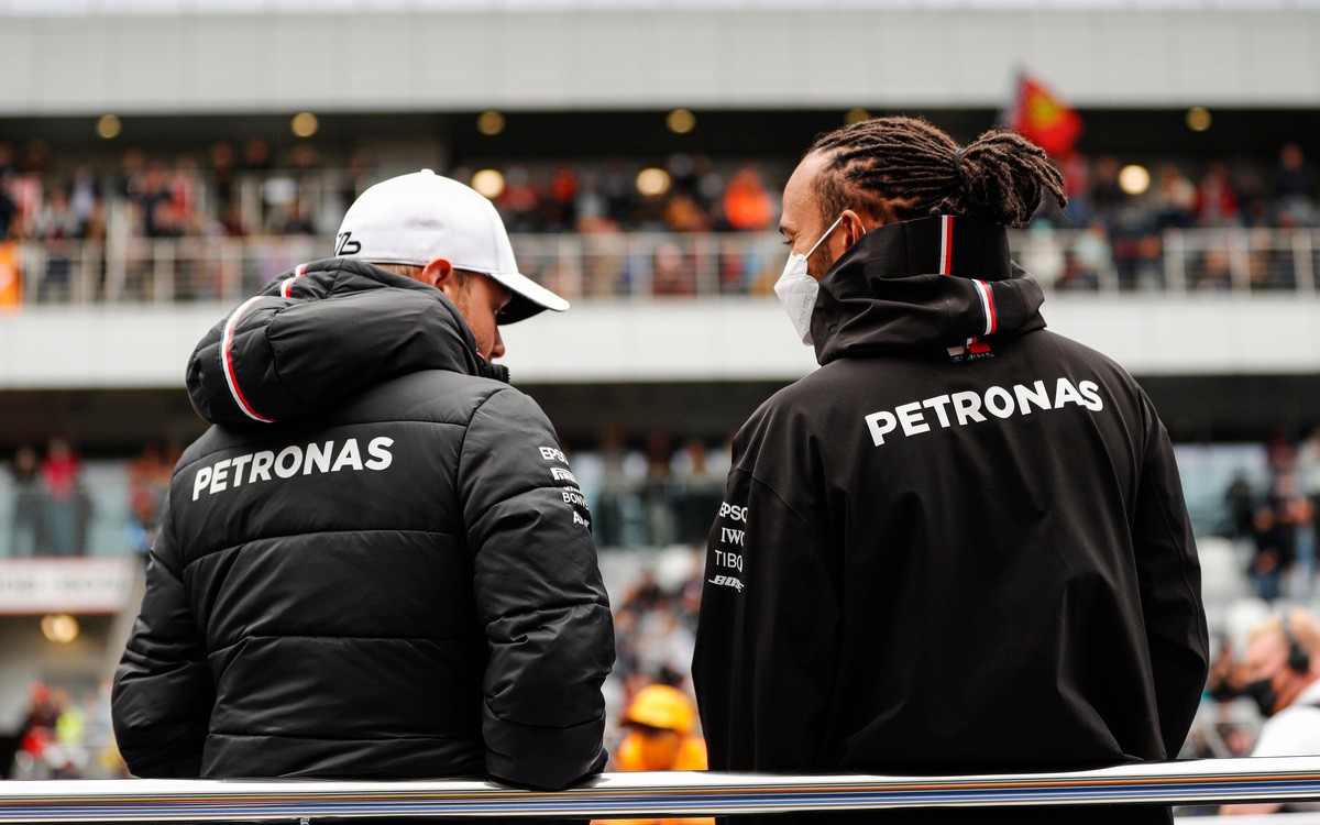 Lewis Hamilton a Valtteri Bottas