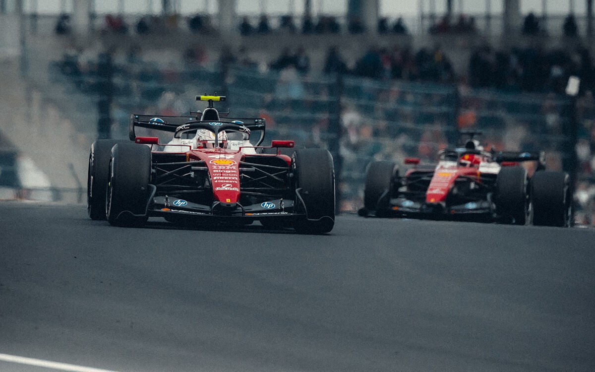 Lewis Hamilton a Charles Leclerc